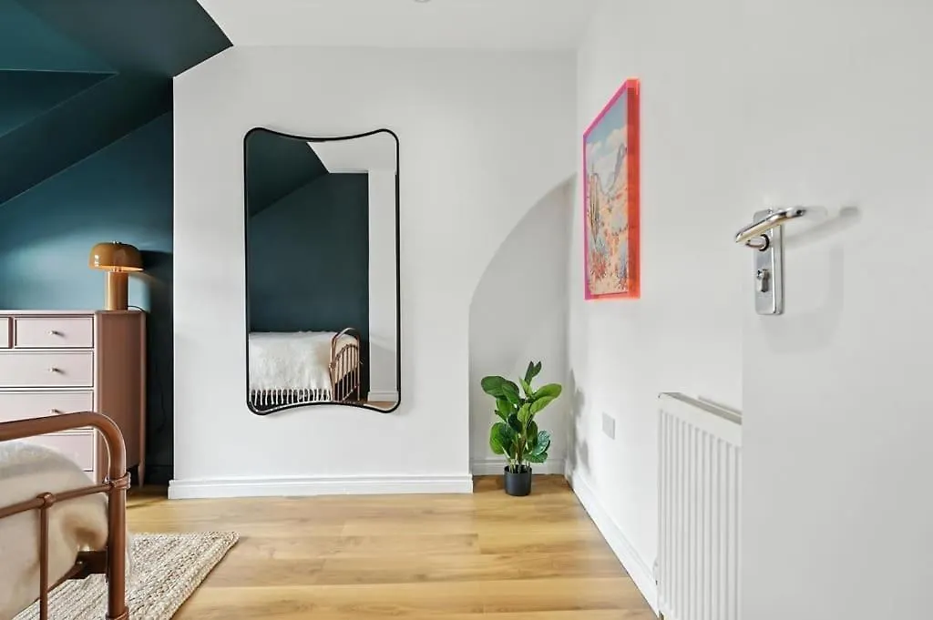 Central Belfast Apartments - Queen'S Residence 0*,  المملكة المتحدة